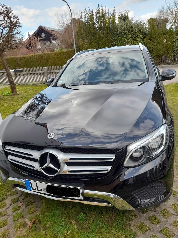 Mercedes-Benz GLC 220 d 4Mat 9G-TRONIC ILS AHK Kamera (Rentnerfahrzeug )