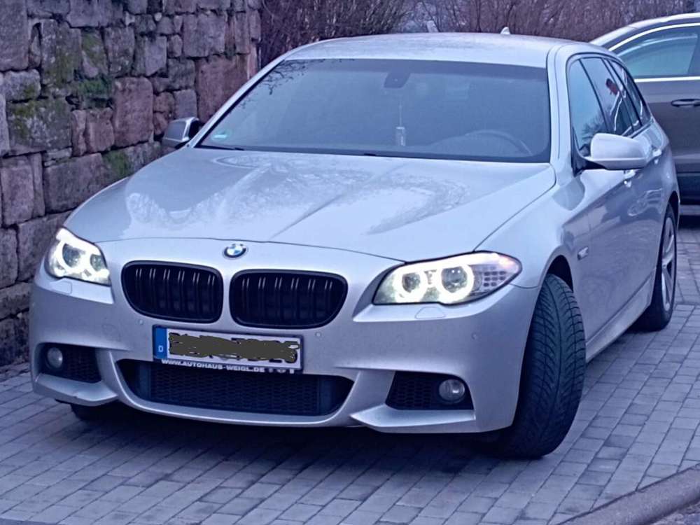 BMW 525 525d Touring-M-Paket-310PS