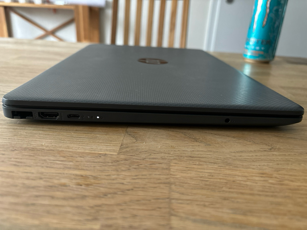 Laptop HB 250 g8 Notebook PC