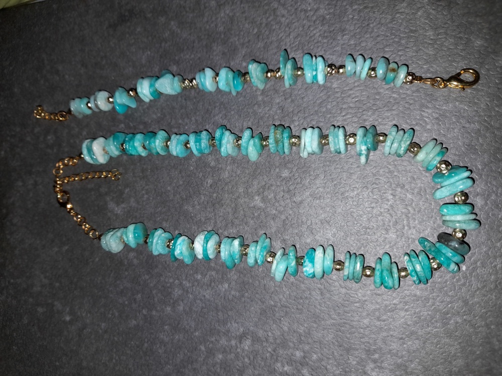 Schmuck: Amazonit-Kette und Amazonit-Armband