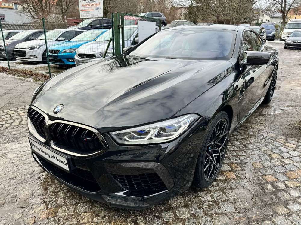 BMW M8 Competition xDrive Coupé Carbon Paket 360°