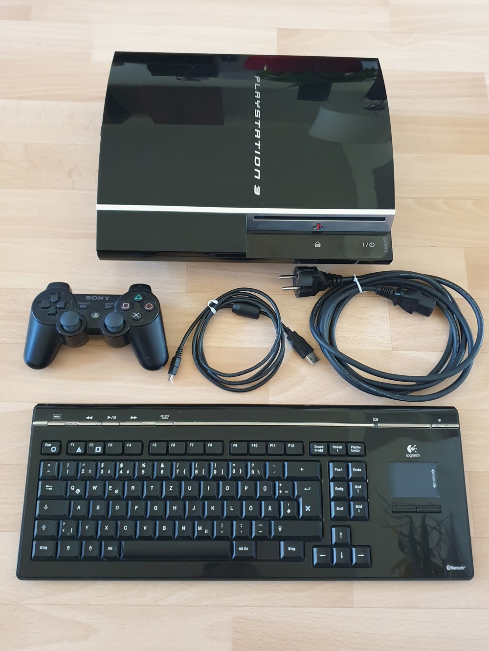 Playstation 3 Fat 80 GB CECHL04 inkl. Bluetooth Tastatur & Controller