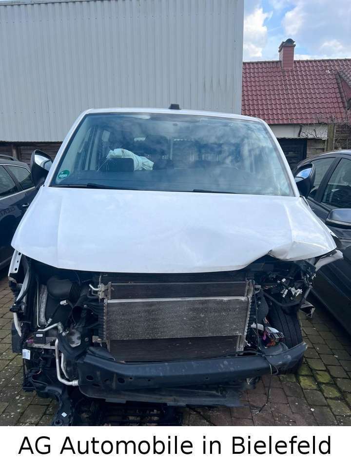 Volkswagen T6 Transporter "lang"Navi"Unfall