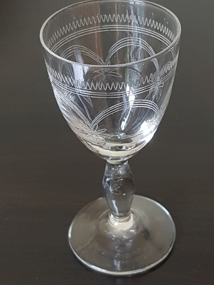 9 Kristall-Apéritif Gläser