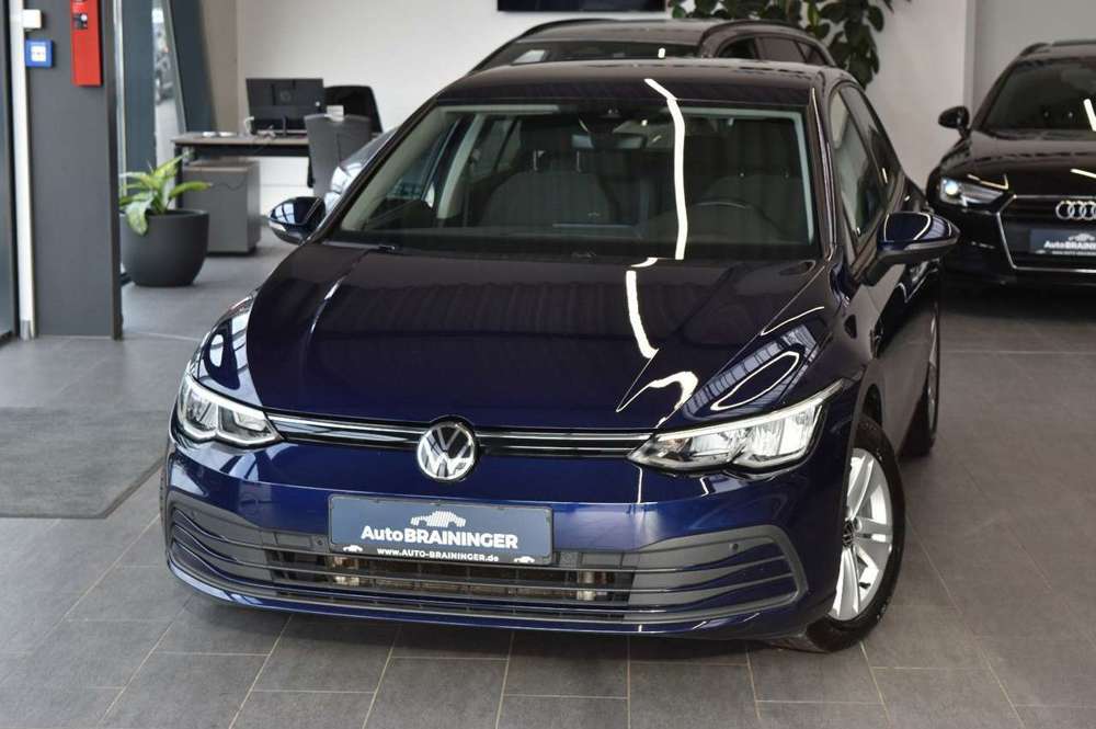 Volkswagen Golf VIII 2.0TDI Limo Life VirtualC~LED~Navi~ACC