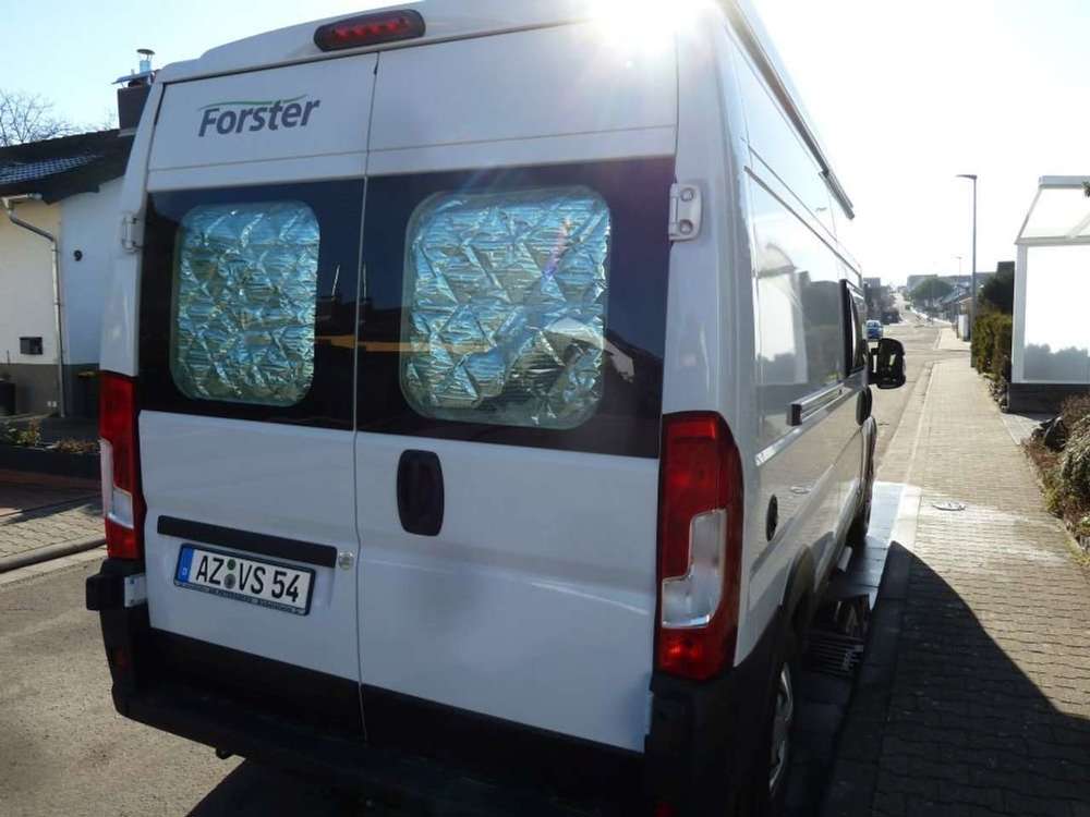 Caravans-Wohnm Euramobil Camper Forster Van 599