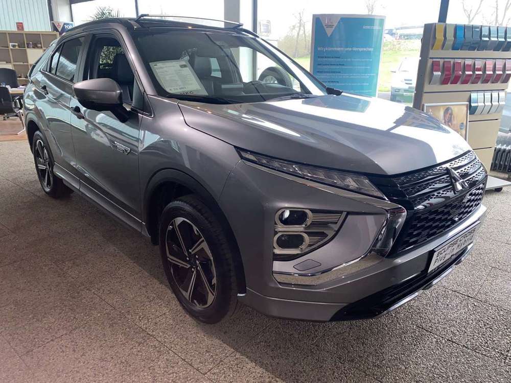 Mitsubishi Eclipse Cross Top Pulg In Hybrid 4WD