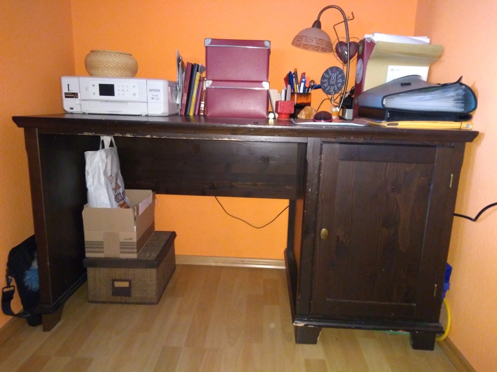 Zu verschenken: Schreibtisch Ikea schwarzbraun Holz 