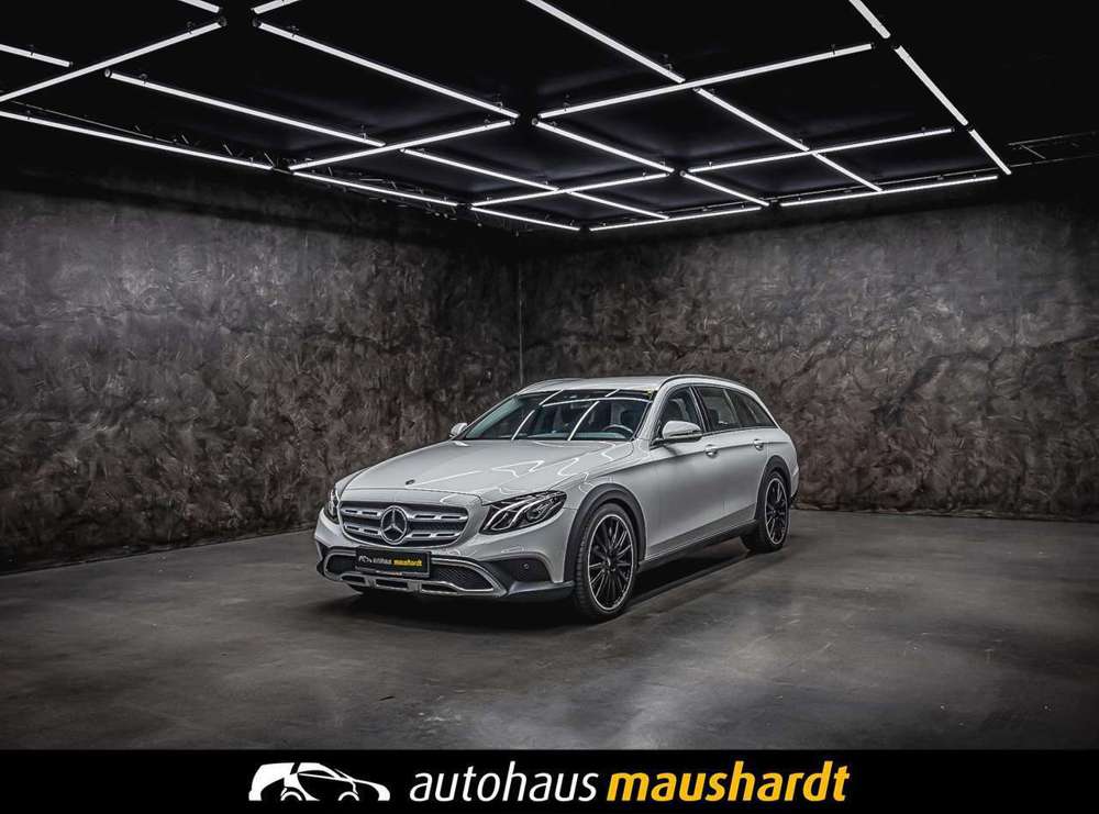 Mercedes-Benz E 220 d 4M All-Terrain COMAND/LED/AIRBODY/KAMERA