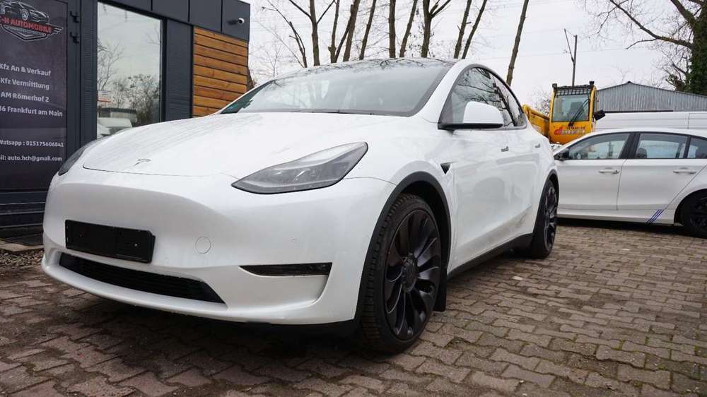 Tesla Model Y Performance Dual AWD Autopilot