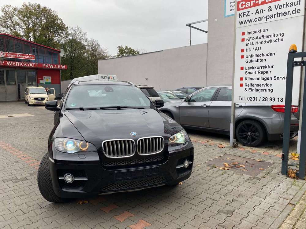 BMW X6 xDrive50i *HUD / SOFTCLOSE /NAVI