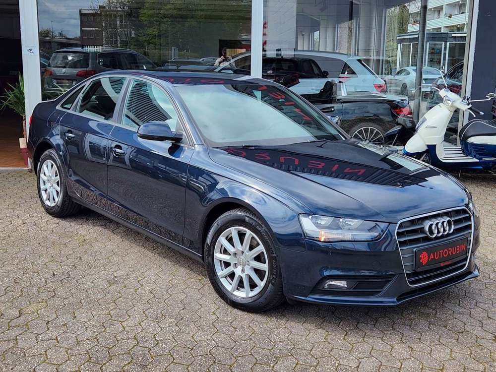 Audi A4 Lim. Attraction 1.HAND/S-Tronic