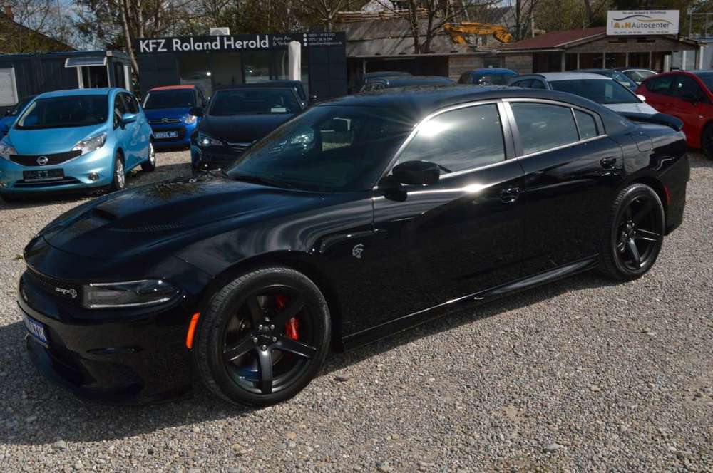 Dodge Charger Hellcat 1.Hand