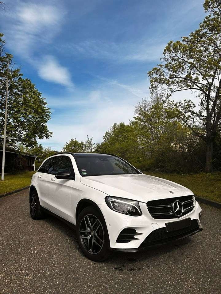 Mercedes-Benz GLC 250 /4Matic /PANORAMA/AMG-Styling/1-HAnd