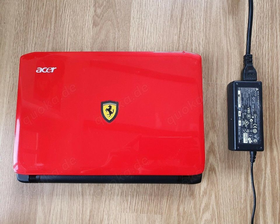 Acer Ferrari One 200 series Laptop Notebook PC inkl. Ladekabel...