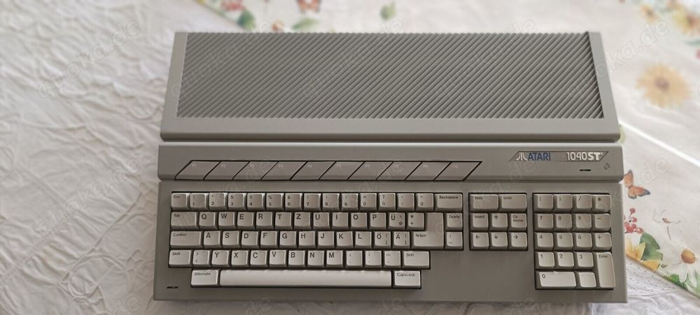  Homecomputer Atari 1040ST E Unbenutzt und Neuwertig   like New and unused  OV