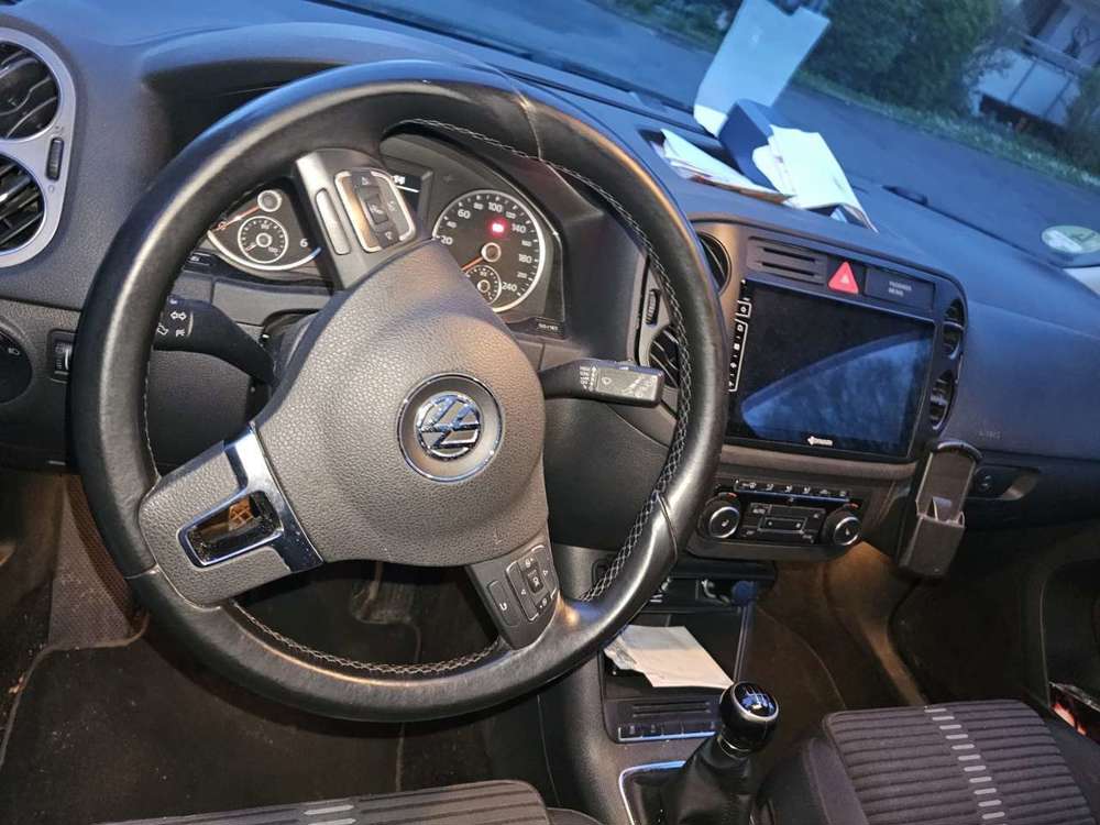 Volkswagen Tiguan 2.0 TDI DPF BlueMotion Technology Sport  Style