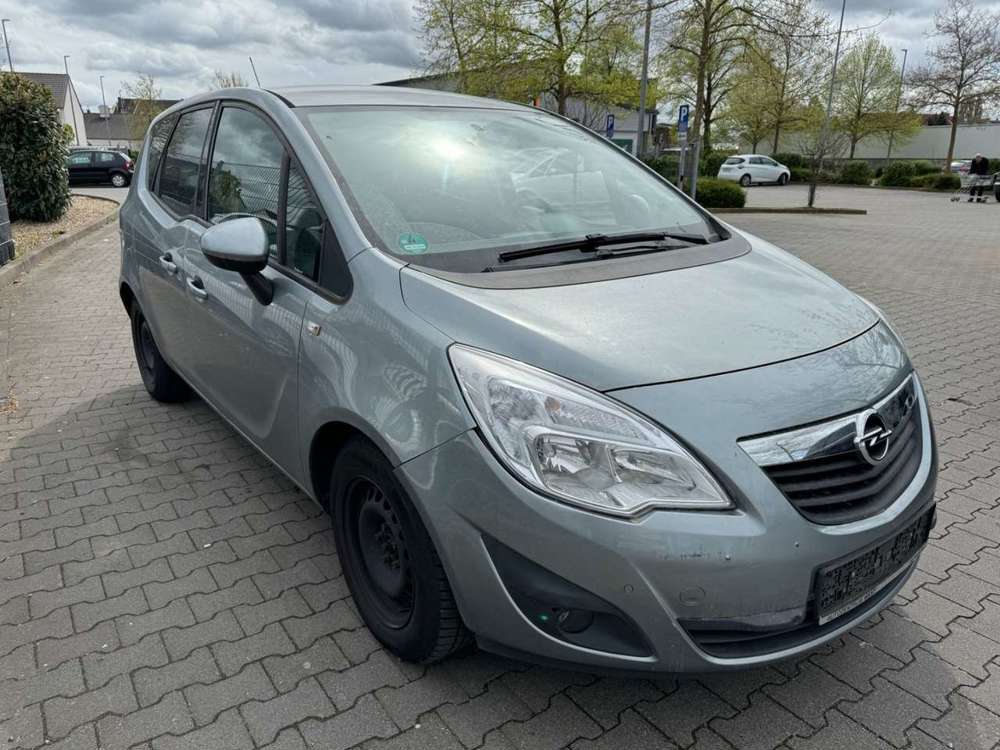 Opel Meriva 1.4 B Edition Klima SHZ AHK 1.Hand