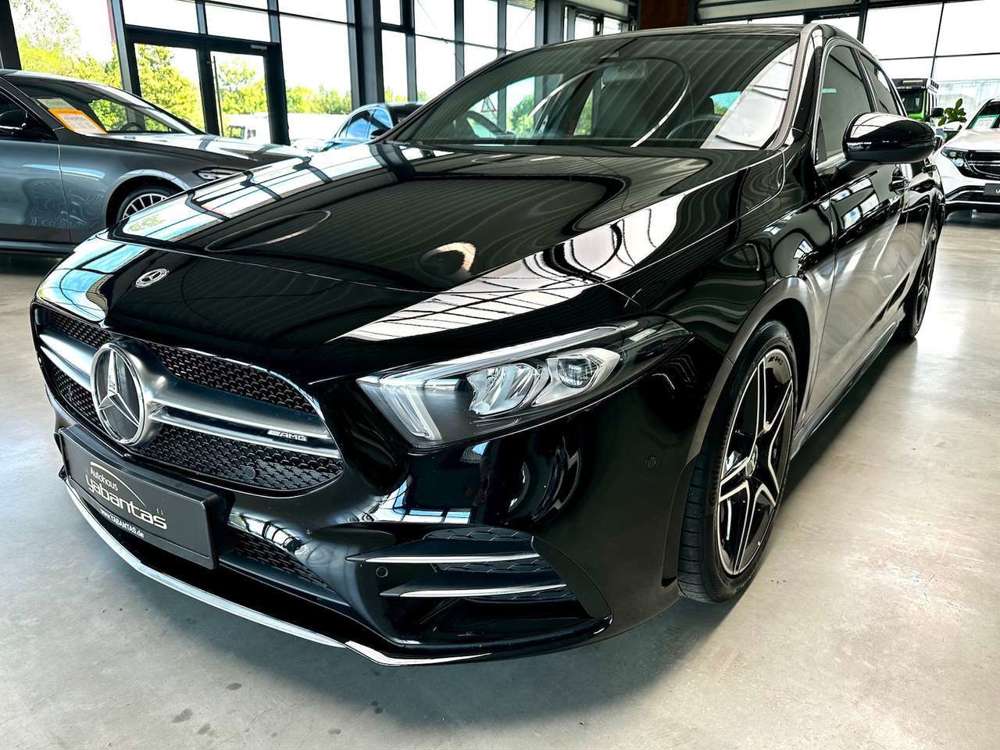 Mercedes-Benz A 35 AMG 4Matic MBUX LED Ambientebeleuchtung