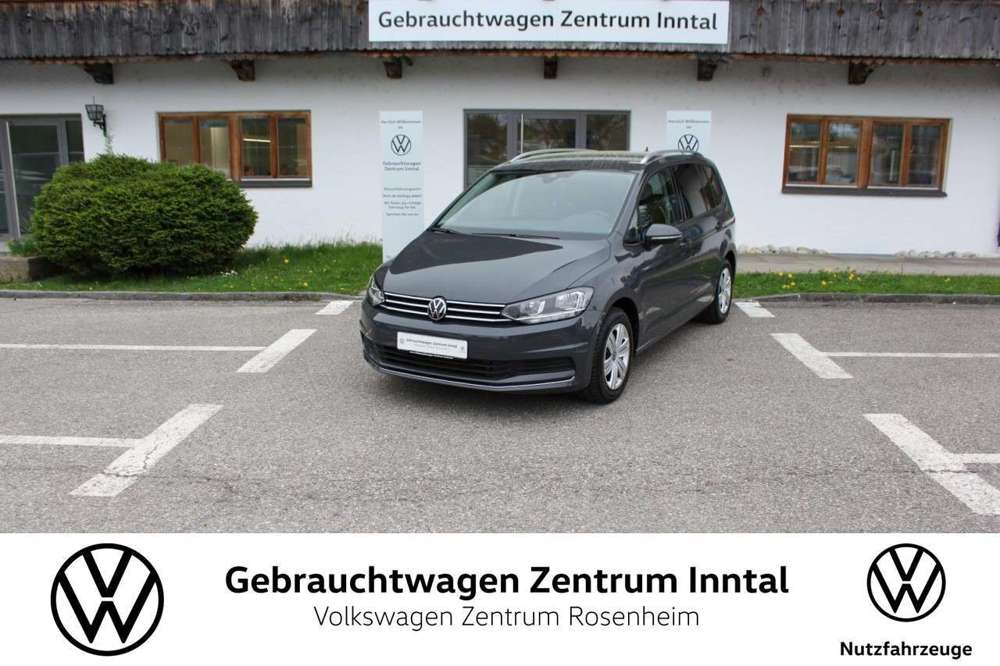 Volkswagen Touran 7-Sitzer 1,5 TSI Active DSG (Navi,RearView) Klima