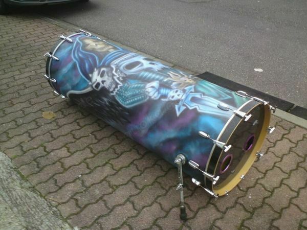  Tausch oder Verkauf ,Extreme Ricarda Monsterbassdrum mit Airbrush Unikat 22x68 Zoll 