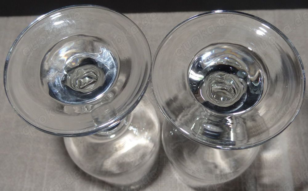 HK Trinkglas Snapsglas 2 Stück Stielglas 0,1l kaum benutzt einwandfrei erhalten Glas 