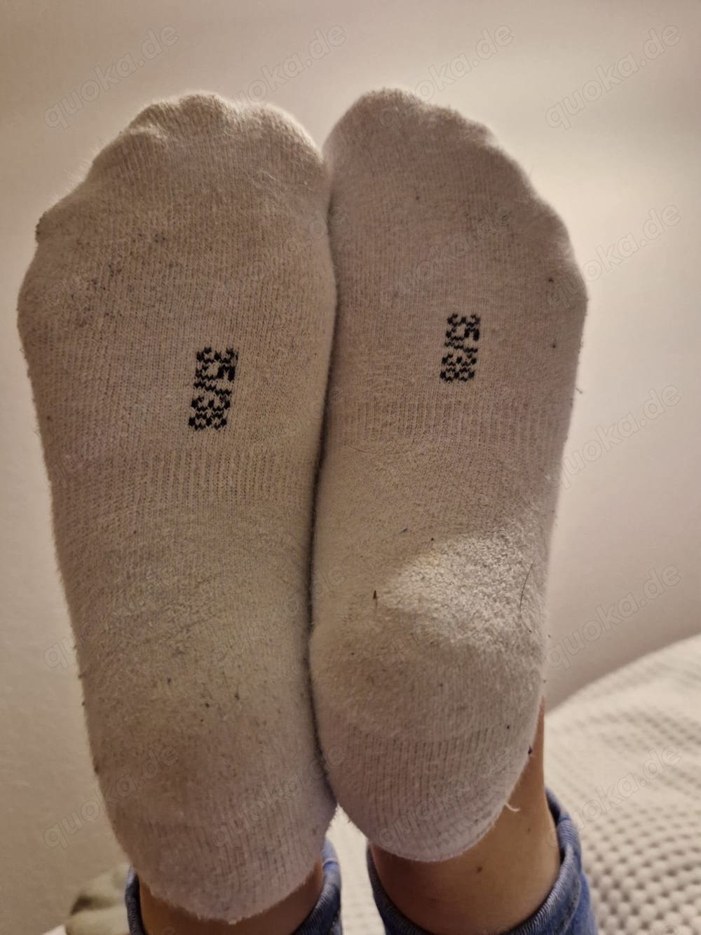 Getragene Socken dreckige Socken Strümpfe getragen ungewaschen Tangas Lingerie BH Sniff Unterwäsche 