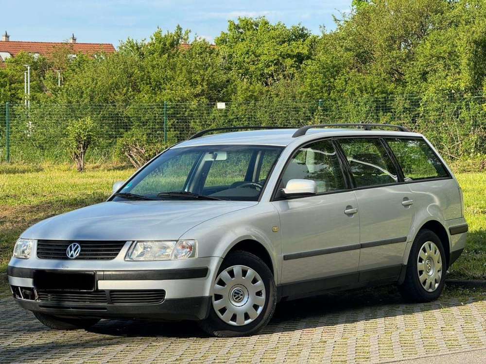 Volkswagen Passat Variant 1.6 Comfortline guter Zustand Tüv Neu
