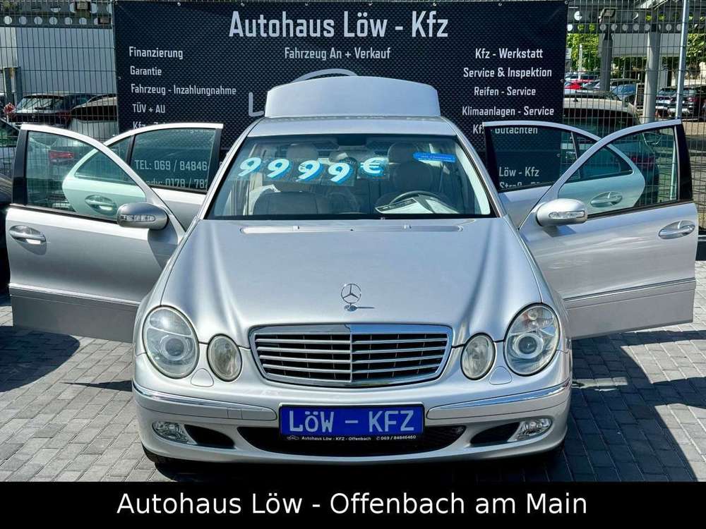 Mercedes-Benz E 240 1.HAND SCHECKHEFT 73.000 KM TÜV NEU TOP