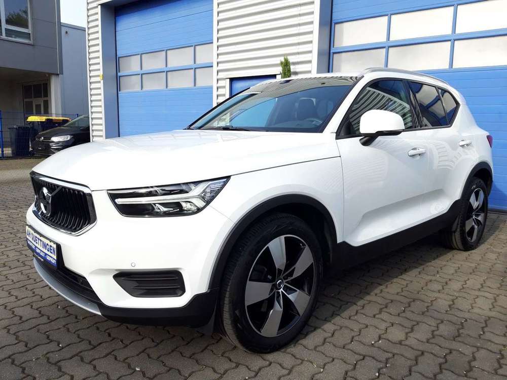 Volvo XC40 D3 AWD Geartronic Momentum Pro Top Zustand!