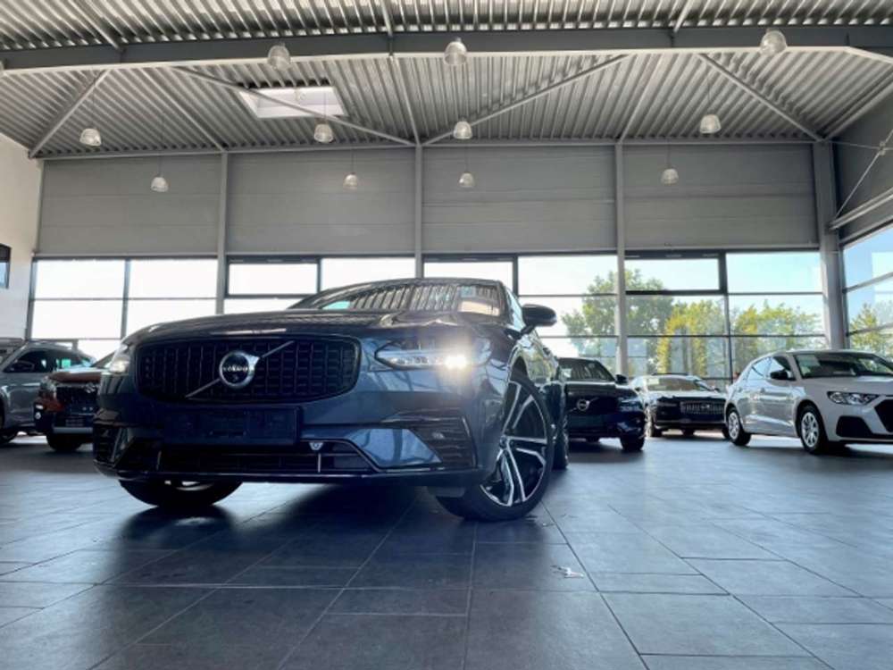 Volvo S90 ReCharge AWD Airmatic Luftfeder Sunroof BowersWil