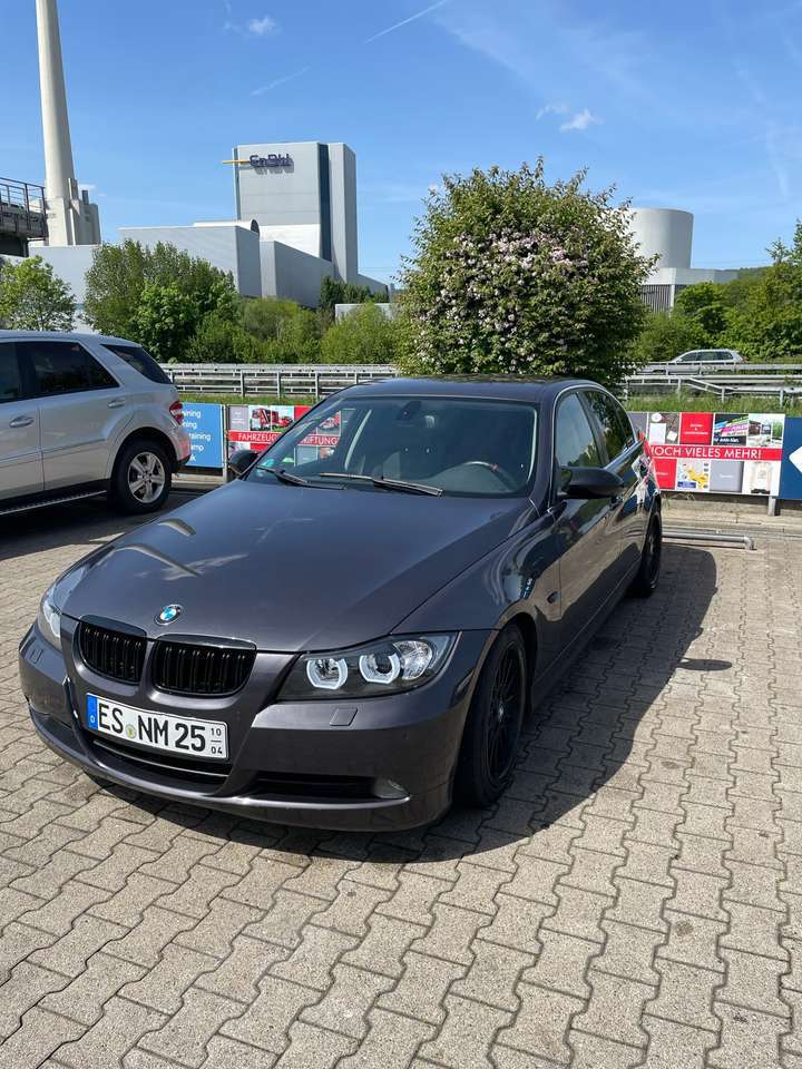 BMW 325 E90 325i