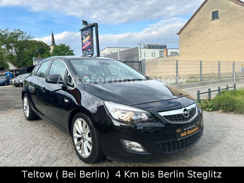 Opel Astra J Lim. 5-trg. Sport*6-Gang*SHG*ANGEBOT*TÜV