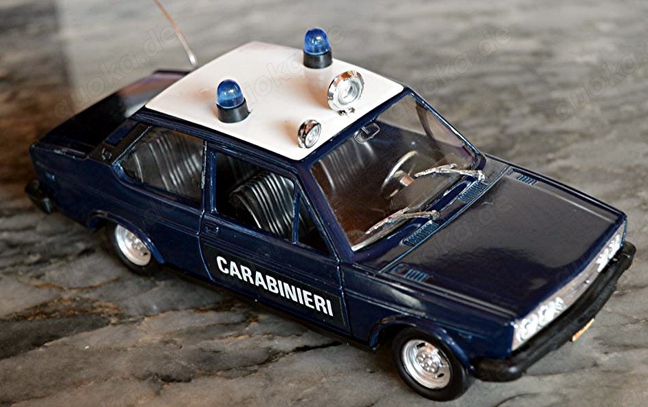 Polistil S 33 FIAT 131, Carabinieri Polizeiauto Vitrine MIRAFIORI Top Zustand