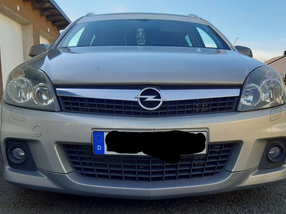 Opel Astra 1.8 Caravan Sport mit OPC-Line 2 Paket