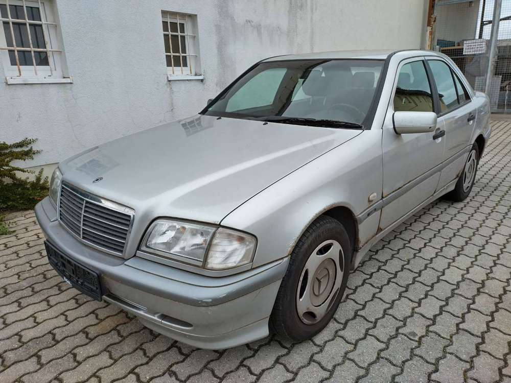 Mercedes-Benz C 180 Classic-Selection