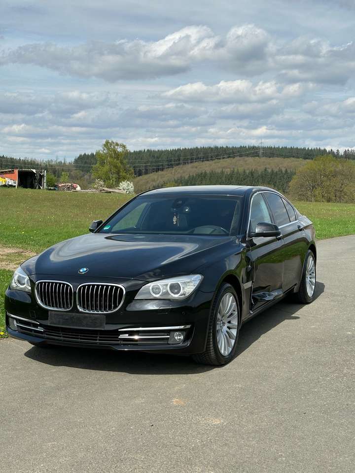 BMW 740 xDrive softcl Hd-Up