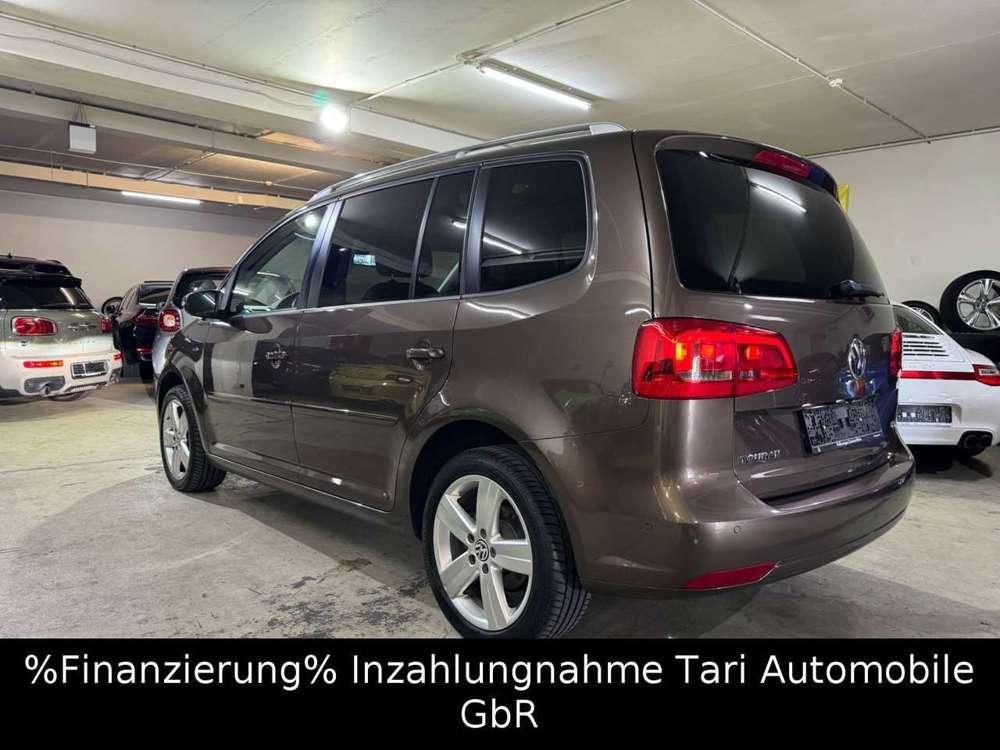 Volkswagen Touran 1.4 TSI Life DSG 7-Sitzer Bi-Xenon,Pano.
