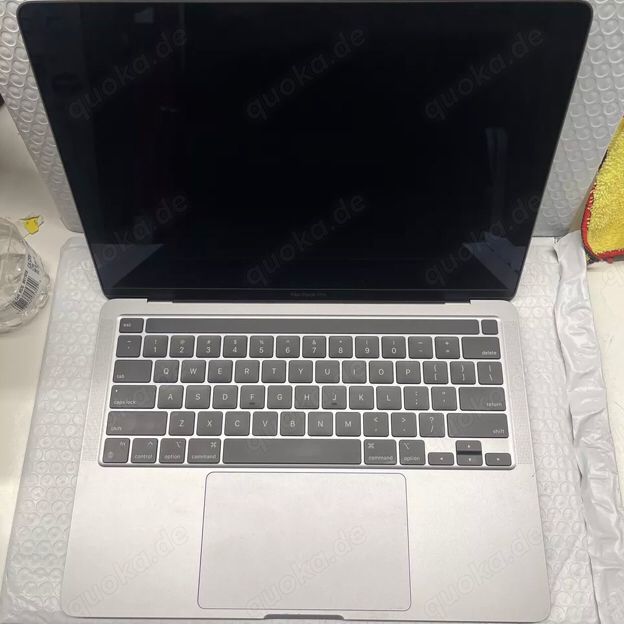 Apple MacBook Pro 13" M2 512 GB SSD 8 GB RAM 2022 A2338 Silber, brandneu, versiegelt