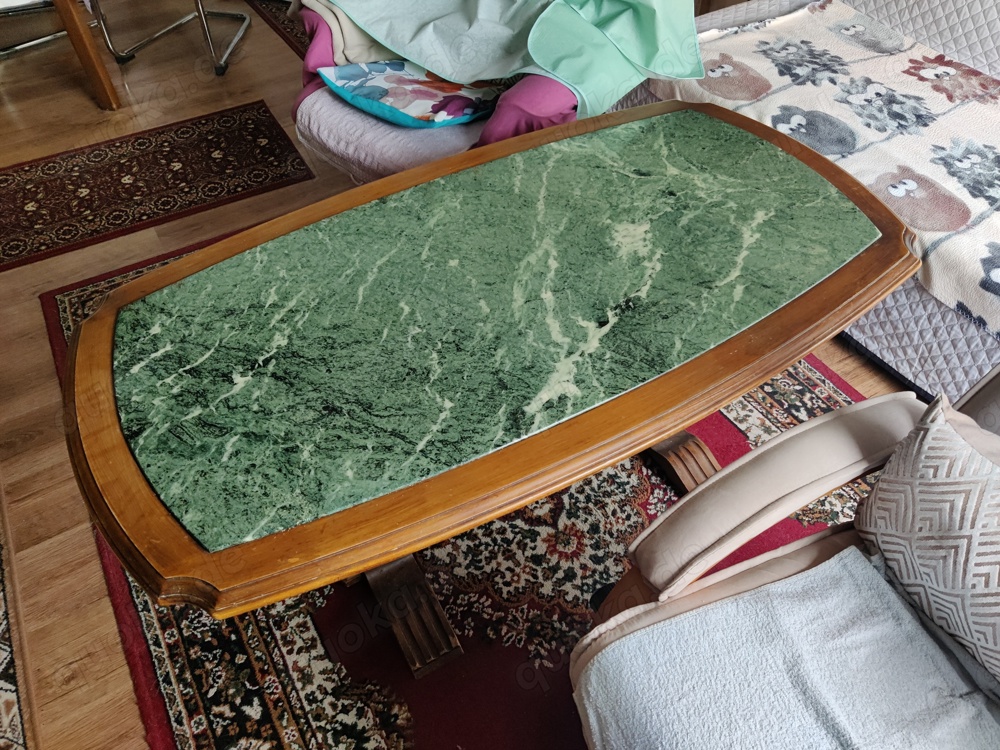 Massivholztisch mit echter Marmorplatte 
