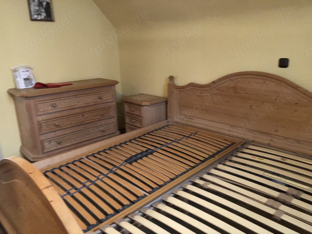 Schlafzimmer Holz