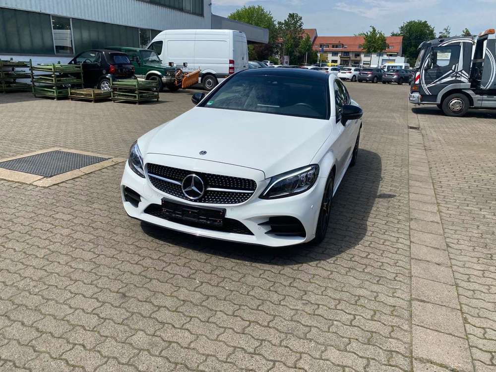 Mercedes-Benz C 300 C 300 Coupe 9G-TRONIC AMG Line