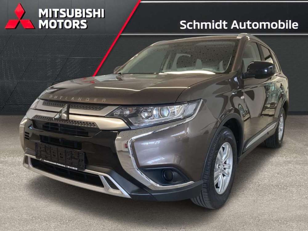 Mitsubishi Outlander 2.0 MIVEC Plus KAMERA/SITZHEIZUNG/TOUCH
