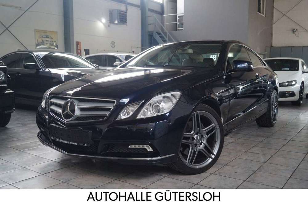 Mercedes-Benz E 350 Coupe CGI BlueEfficiency*Panorama*Command*