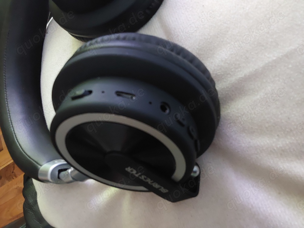 Kopfhörer-Bluetooth-Neu!2 Stück!Mit Audiokabel verbindbar! Nur Abholung! 