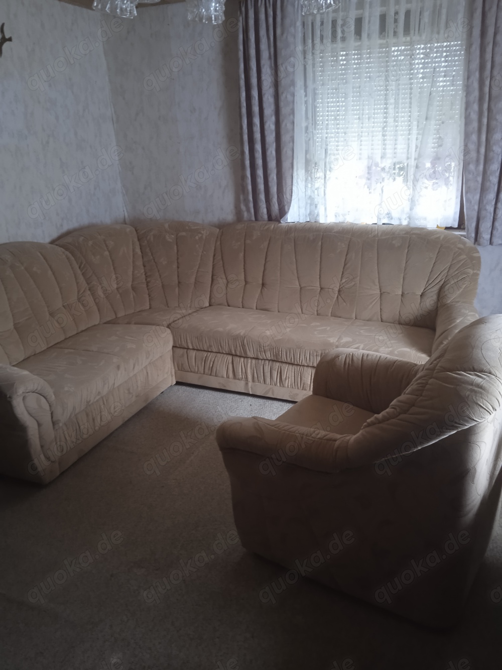 Couchgarnitur mit Sessel neuwertig