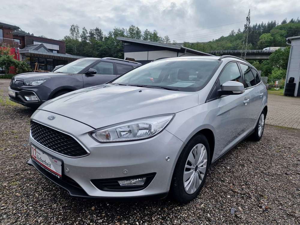 Ford Focus Business/AUTOMATIK-NAVI-Sitzheizung-PDC-KAMERA