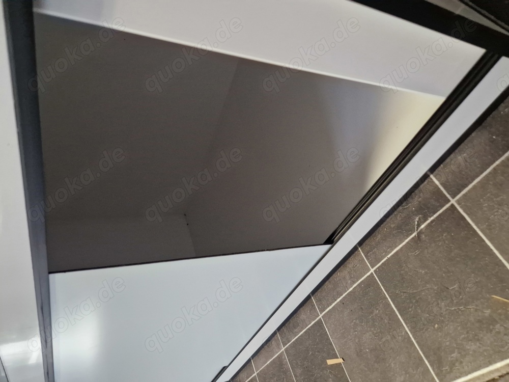 Unterschrank für Terrarien aus Kunststoff Terrarium 