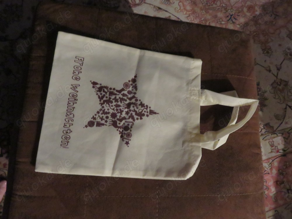 Weihnachts-Stofftasche zu verschenken