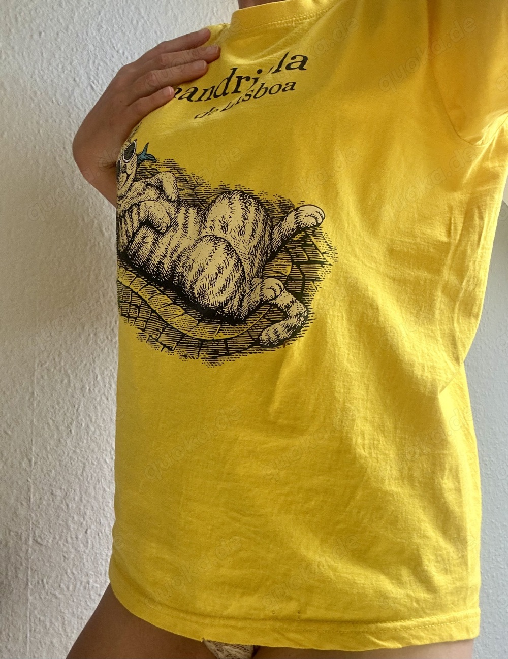 mein duftes getragenes gelbes Shirt 